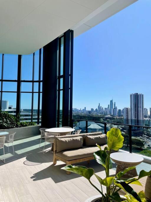 Stunning Oceanview 2Br In The Heart Of Broadbeach 44F Apartamento Gold Coast Exterior foto